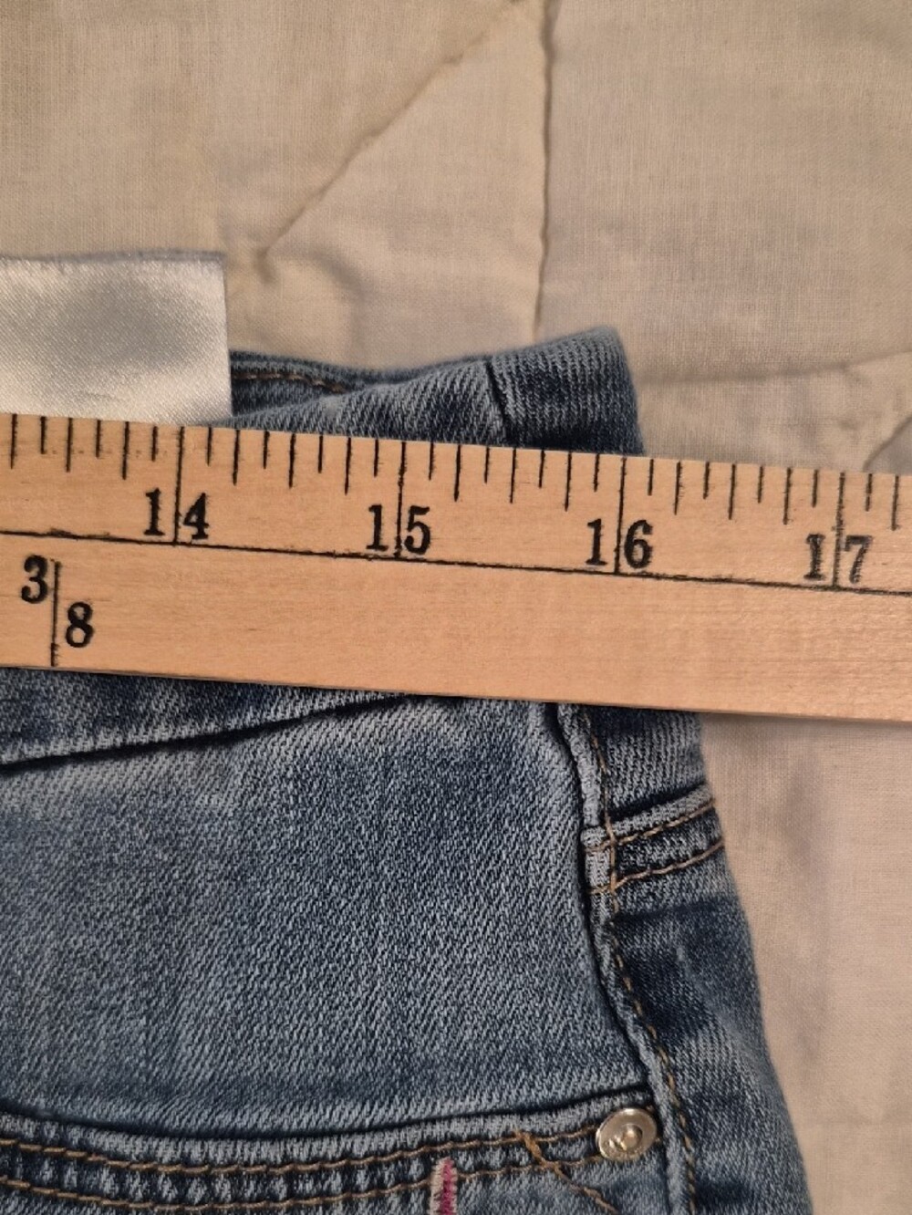 Chico's Flora Embroidered 'The Platinum Crop' Jeans - Size 12 (Chicos Size 2) - Picture 4 of 12